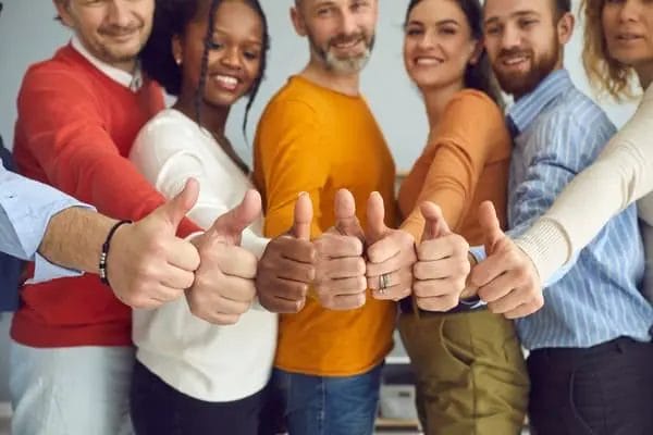 Des clients heureux et satisfaits